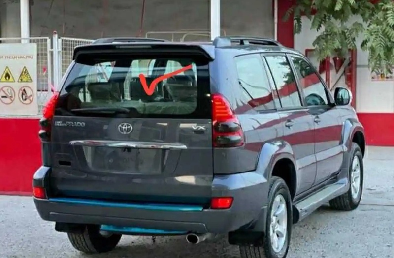 Задний стекло от Toyota Land Cruiser Prado 1